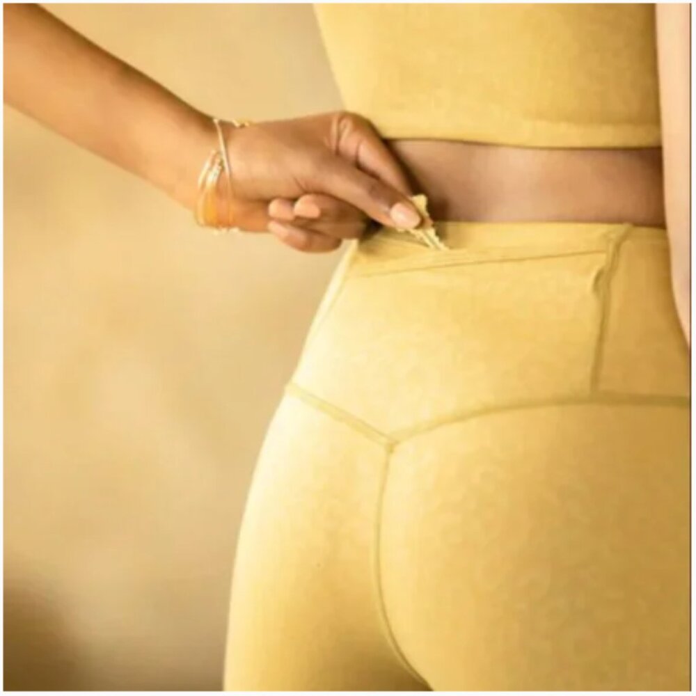 Popflex Active Tone Cross-Front Legging in Golden Cheetah size Medium - Picture 13 of 13